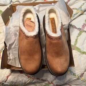 Skechers Tan Slip-On Shoes with Faux Fur Lining